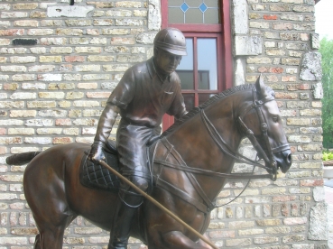 B15:Paard met ruiter detail.