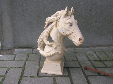 G25:Paardenhoofd. h:45cm
