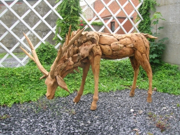 Hert in hout