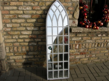 I13:Spiegel ijzer h:1.40m\n115 euro