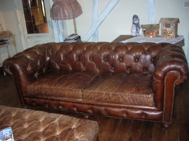 I29:Chesterfield banken in verschillende formaten.