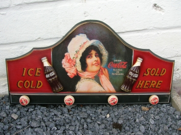 H97: Coca Cola kapstok. 45 euro.\n80 op 39cm